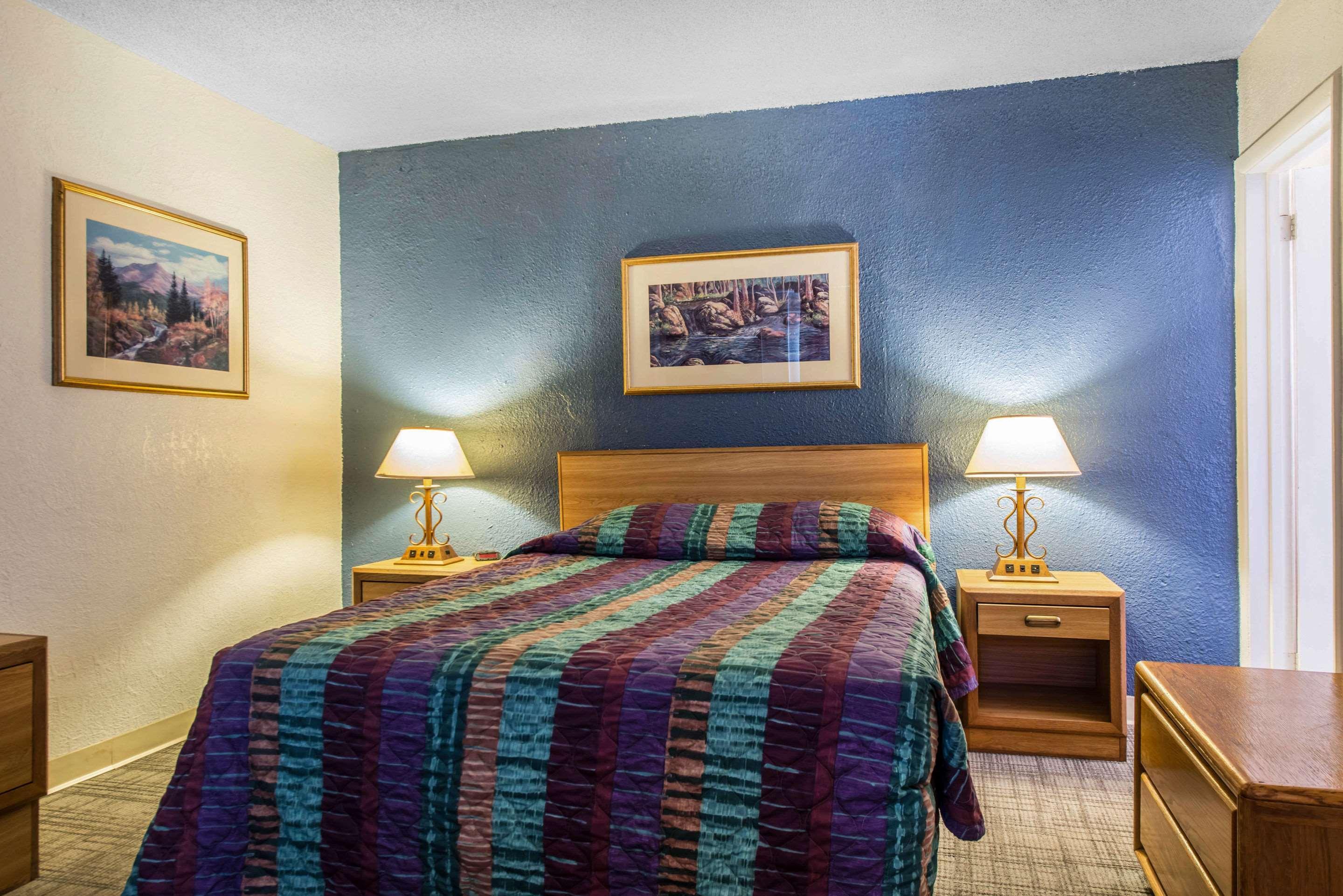 Rodeway Inn & Suites Colorado Springs Eksteriør billede