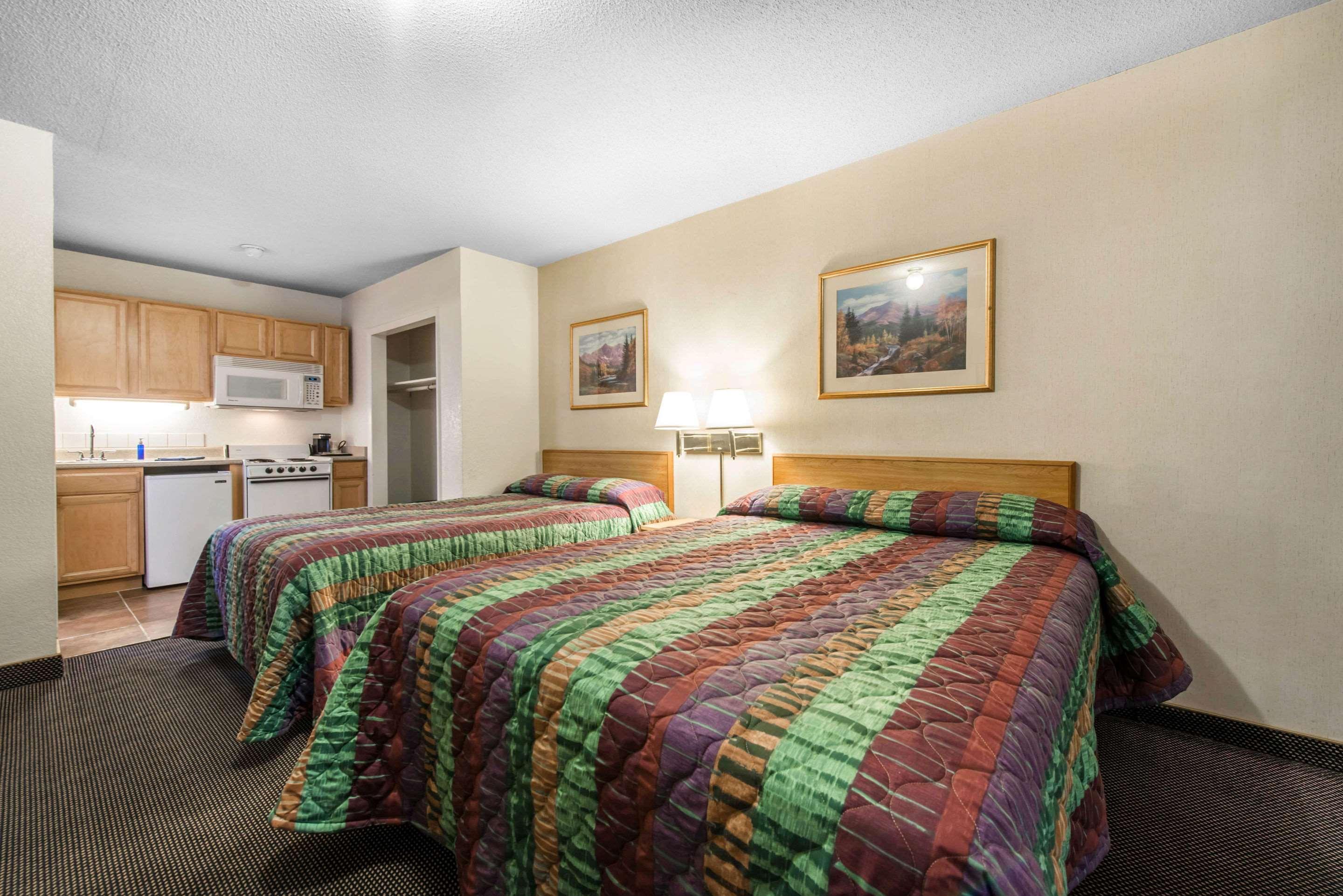 Rodeway Inn & Suites Colorado Springs Eksteriør billede