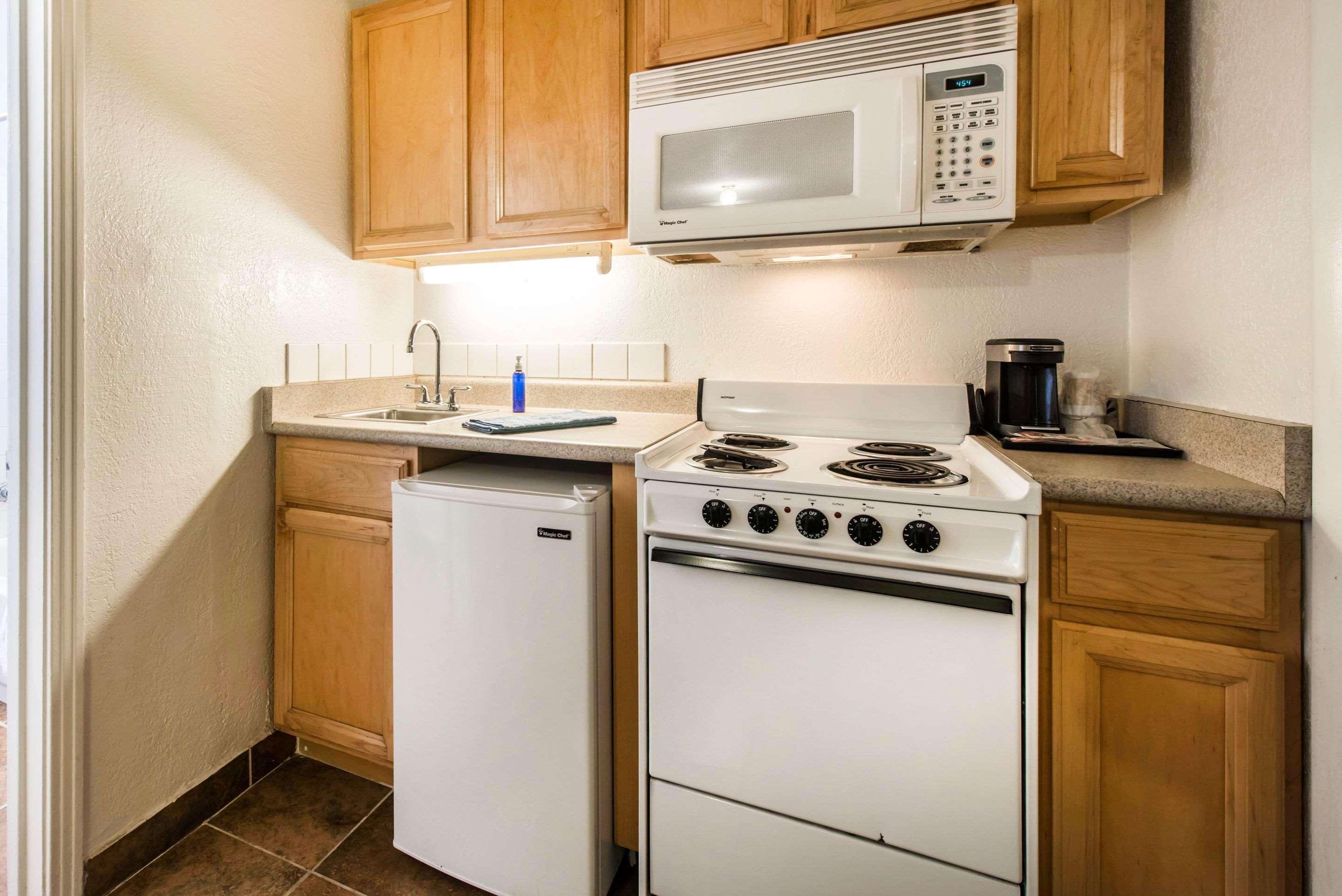 Rodeway Inn & Suites Colorado Springs Eksteriør billede