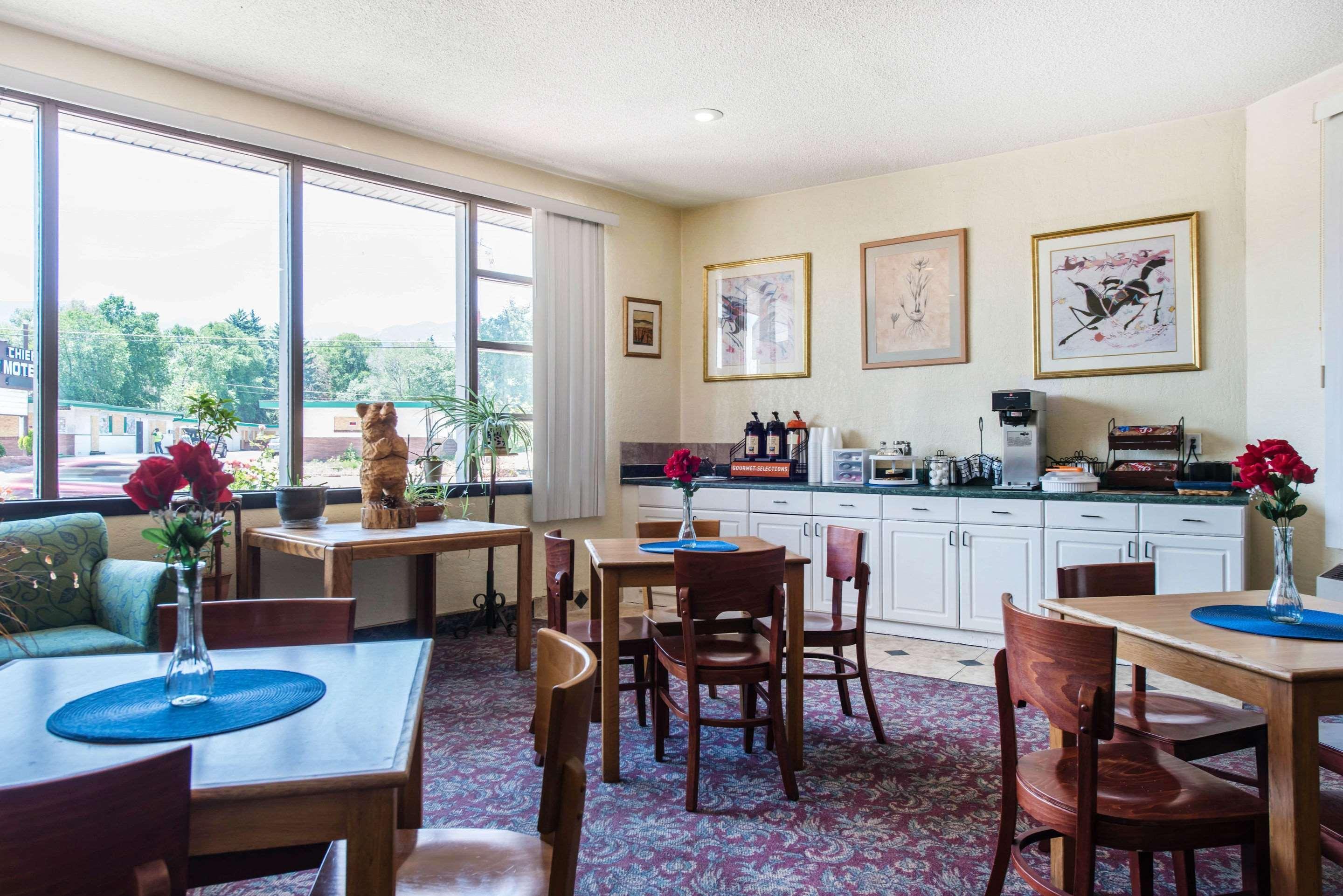 Rodeway Inn & Suites Colorado Springs Eksteriør billede